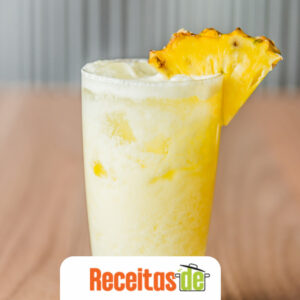 Batida de Coco com Abacaxi