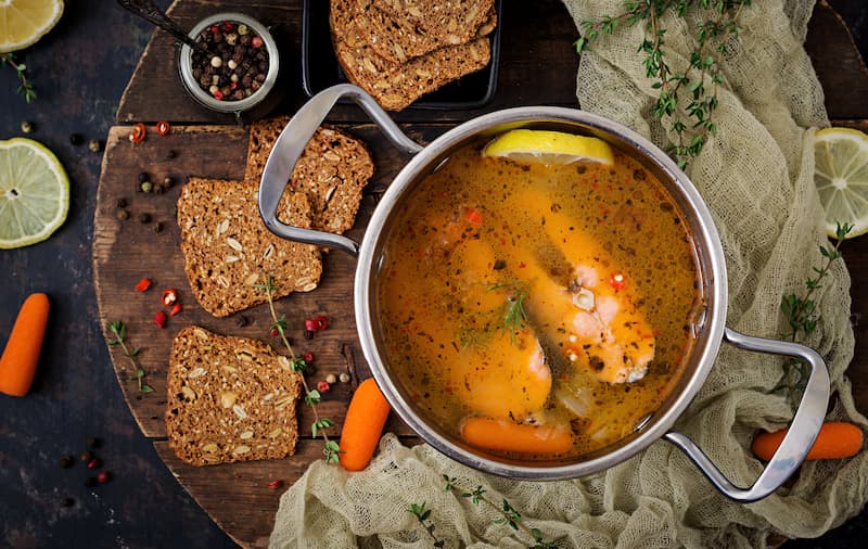 Caldo de Peixe Tradicional - Receitas de ...