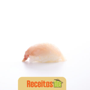 Hamachi Maki (Sushi com Peixe Branco) (1)