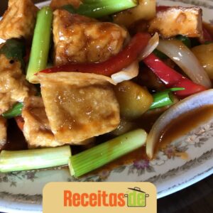 Tofu Agridoce com Legumes