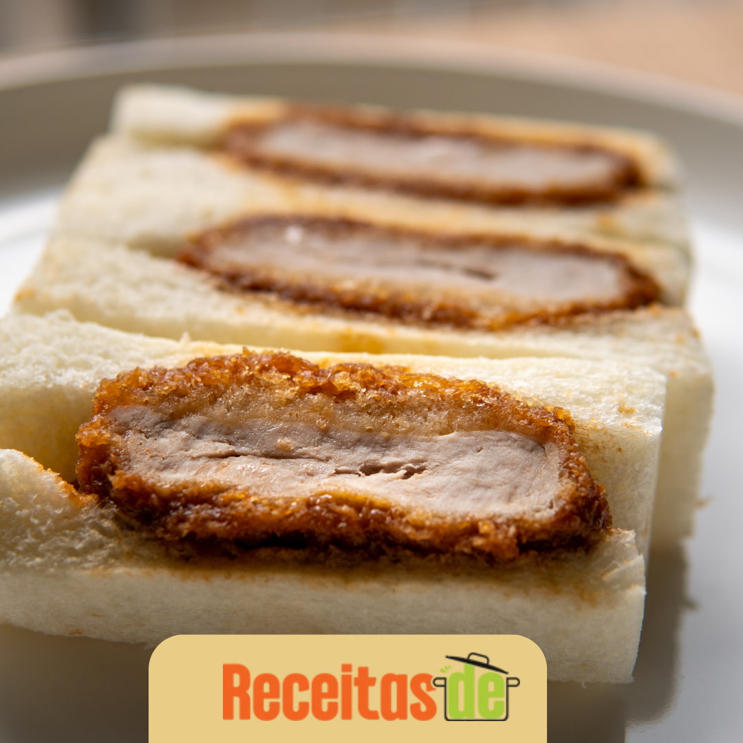 Katsu Sando Sanduíche Japonês Crocante e Delicioso