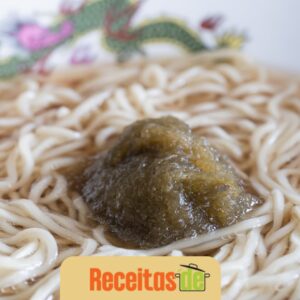 Tororo Soba (Sopa de Macarrão com Tororo)