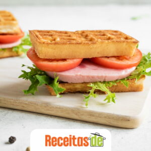 Waffles Salgados com Queijo e Presunto