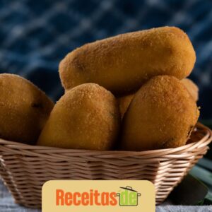 Bolinho de Mandioca com Recheio de Queijo