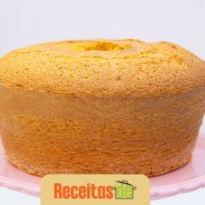 Bolo de Cenoura Simples e Delicioso