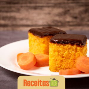 Bolo de Cenoura com Cobertura de Chocolate