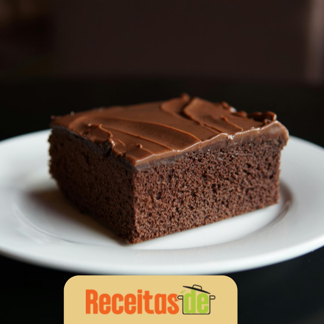 Bolo de Chocolate Simples e Delicioso (1)