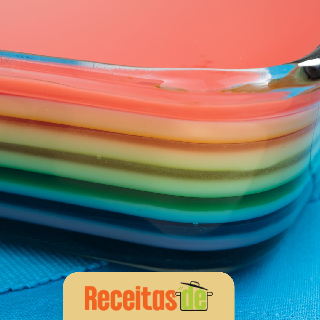Gelatina Colorida em Camadas