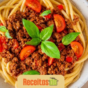 Macarrão com Carne Moída