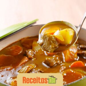 Picadinho de Carne com Batata e Cenoura