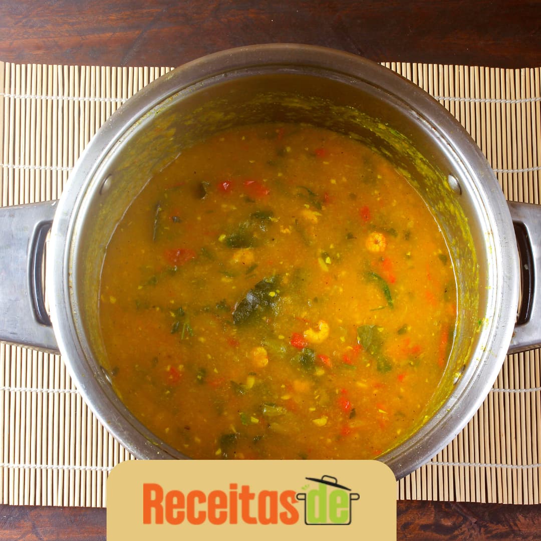 Selecionar Moqueca Capixaba de Camarão com Pirão Moqueca Capixaba de Camarão com Pirão
