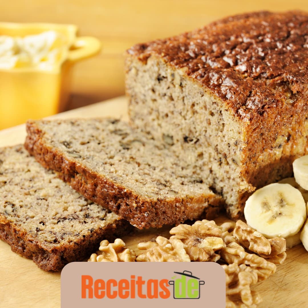 Bolo de Banana com Aveia e Granola