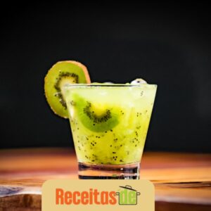 Caipirinha de Kiwi com Ameixa