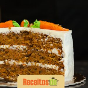 Receita de Bolo de Cenoura com Cobertura de Cream Cheese
