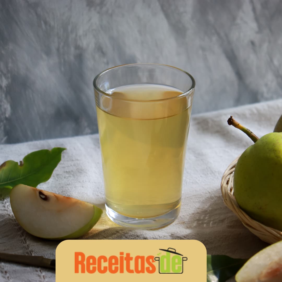 Receita de Refresco de Casca de Maçã e Limão