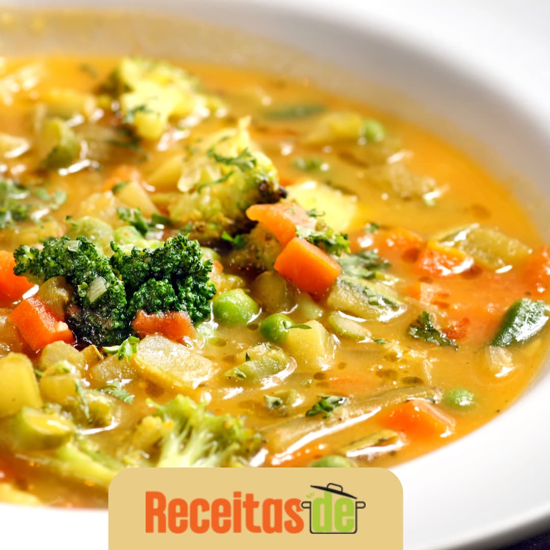 Receita de Sopa de Legumes Cremosa com Cream Cheese Light