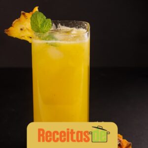 Receita de Suco Detox de Abacaxi Refrescante