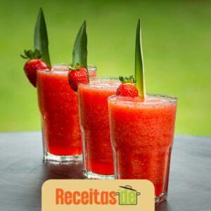 Receita de Suco Refrescante de Morango com Refrigerante (1)
