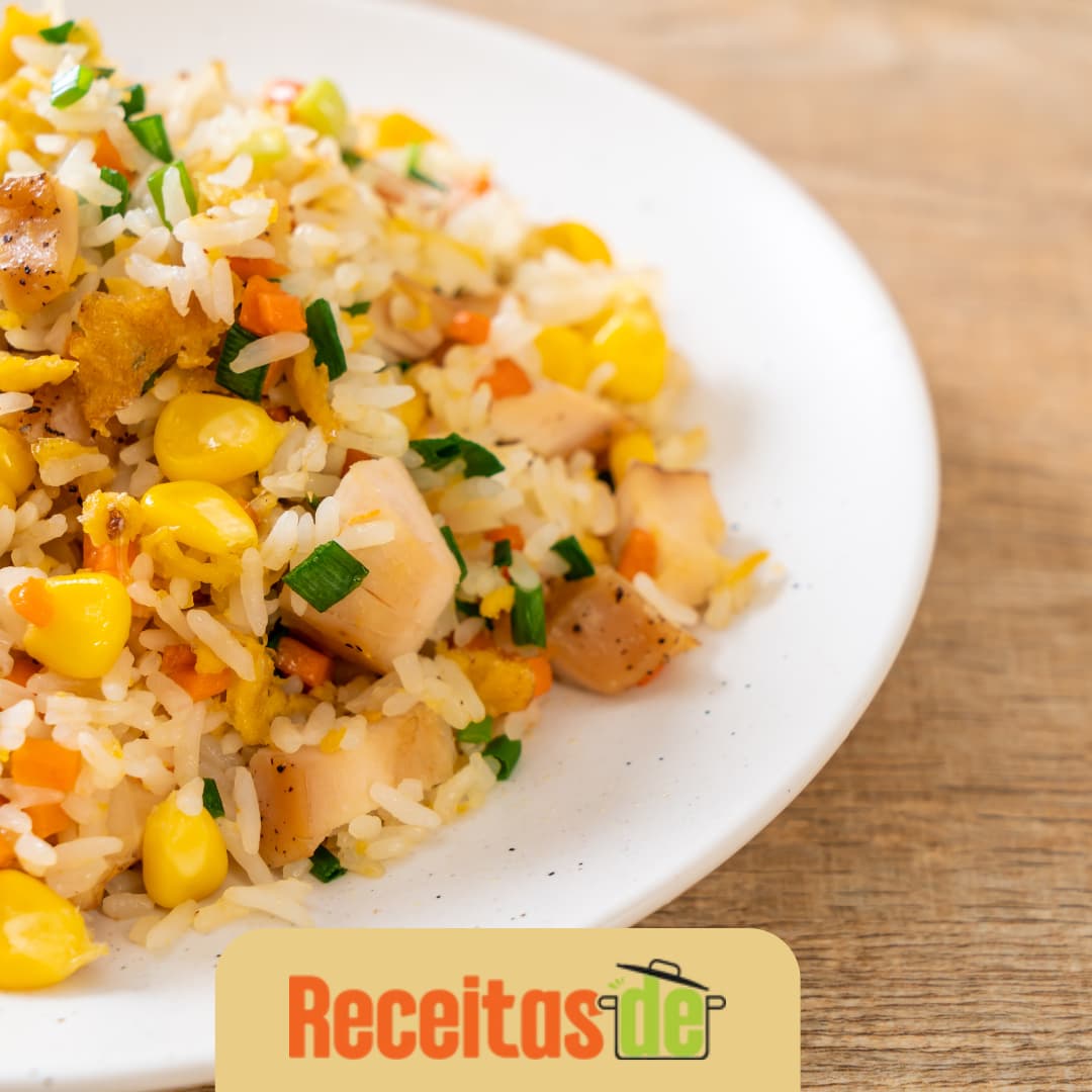 Selecionar Arroz de forno cremoso com frango e legumes Arroz de forno cremoso com frango e legumes