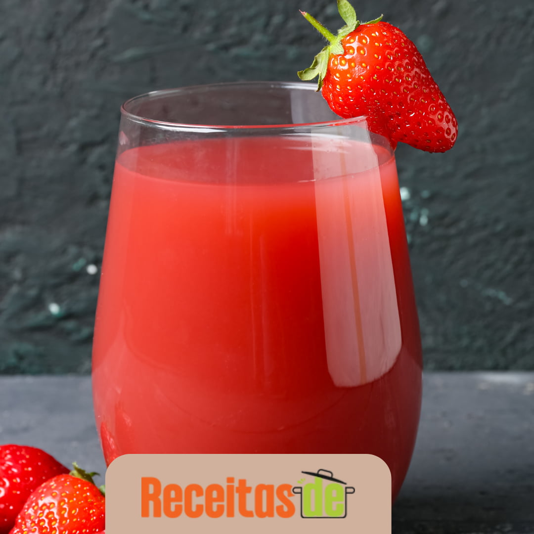 Suco Detox de Morango com Acerola