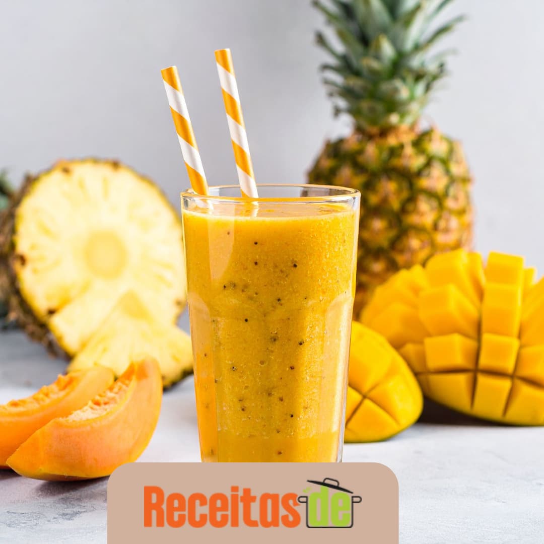 Suco Refrescante de Manga com Abacaxi