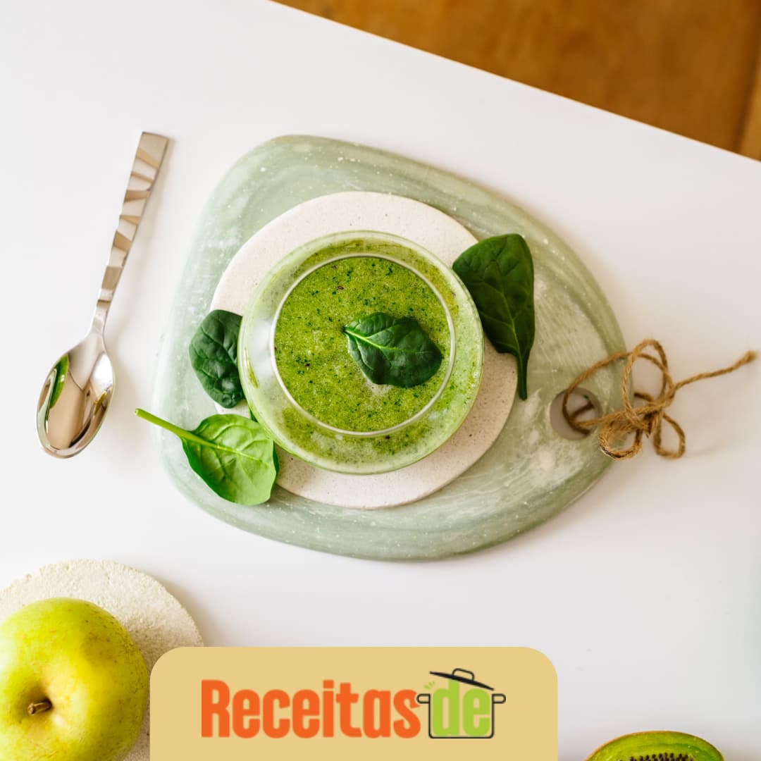 Vitamina Cremosa de Abacate e Maçã