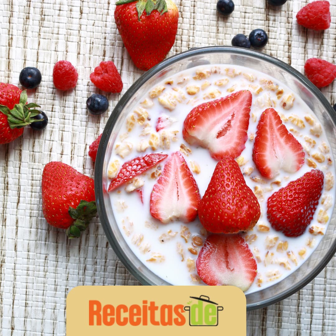 Vitamina de Aveia com Frutas Vermelhas
