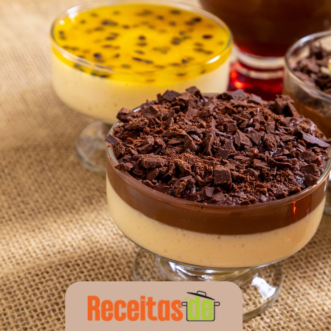 Mousse de Maracujá com Cobertura de Chocolate