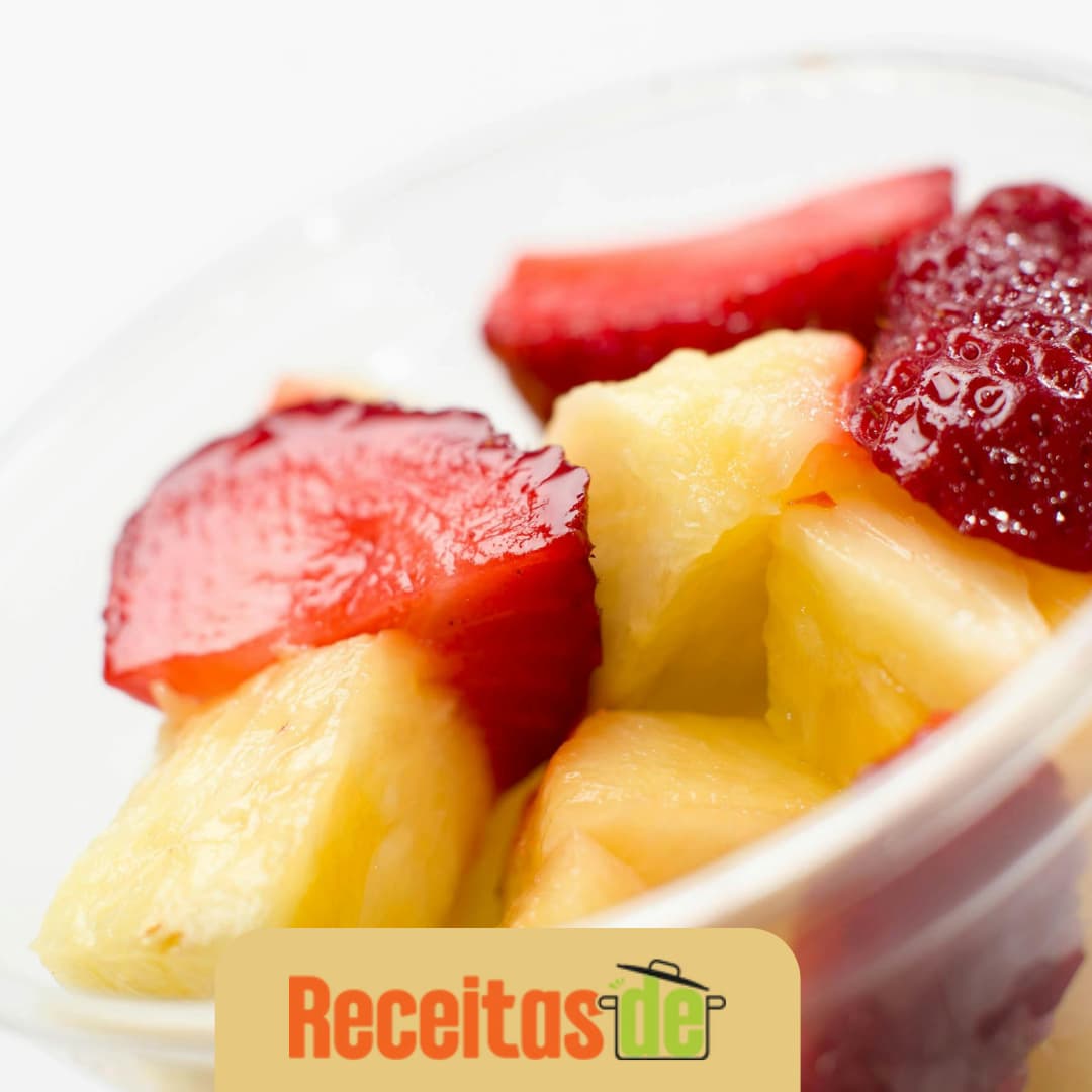 Selecionar Salada de Frutas com Legumes Refrescante Salada de Frutas com Legumes Refrescante (1)